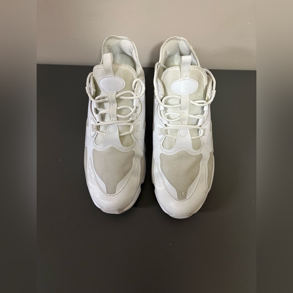Nike Air Max Infinity 2,Women’s Triple White - CU9453-100 Size 11